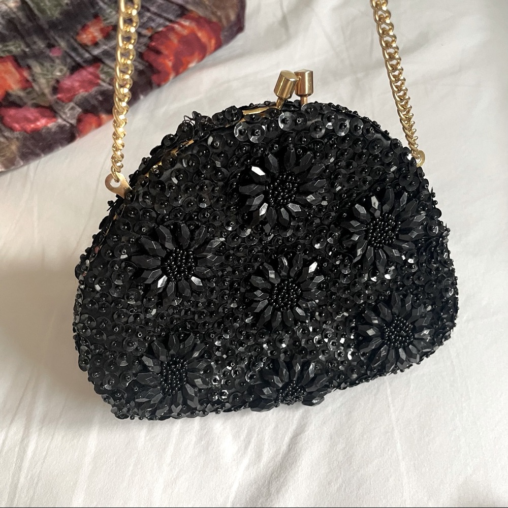Vintage Coin Purse Black Beaded Flowers Made in Hongkong